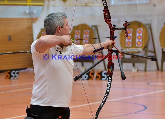 Bogen 2. Bundesliga Süd KKS Reihen in KA-Hohenwettersbach Lustgartenhalle  (© Siegfried Lörz)