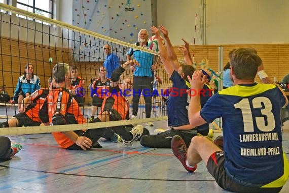 2. Volksbank Cup Sitzvolleyball Anpfiff ins Leben vs Rheinland-Pfalz (© Siegfried Lörz)