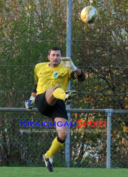 FC Zuzenhausen - FC Astoria Walldorf 2 Verbandsliga Nordbaden 13.04.2012 (© Siegfried)