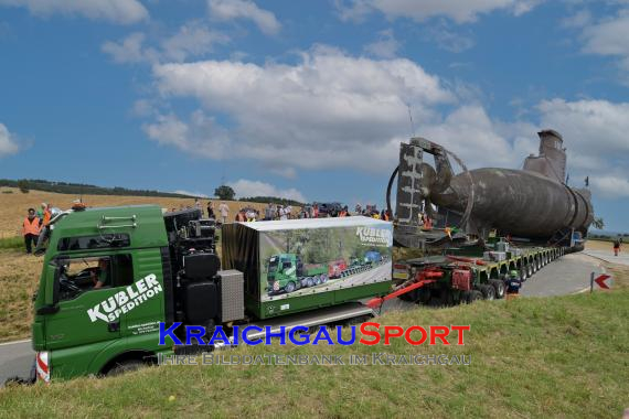 U-Boot-Transport-durch-Hilsbach-und-Weiler (© Siegfried Lörz)
