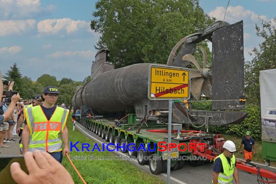 U-Boot-Transport-durch-Hilsbach-und-Weiler (© Siegfried Lörz)