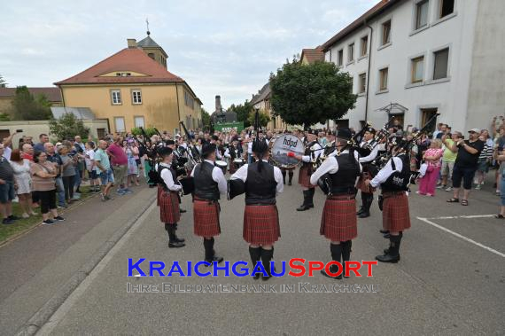 U-Boot-Transport-durch-Hilsbach-und-Weiler (© Siegfried Lörz)