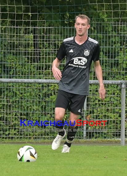 Testspiel-FC-Weiler-vs-VfR-Kronau (© Siegfried Lörz)
