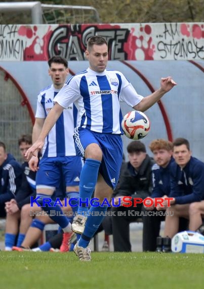 Kreisliga-FC-Weiler-vs-TSV-Helmstadt (&copy; Siegfried Lörz)